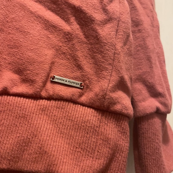 Denim & Flower sweater - Picture 3 of 4